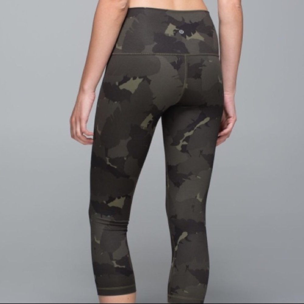 Lululemon Wunder Under Crop II Roll Down Palm Party Fatigue Green Black